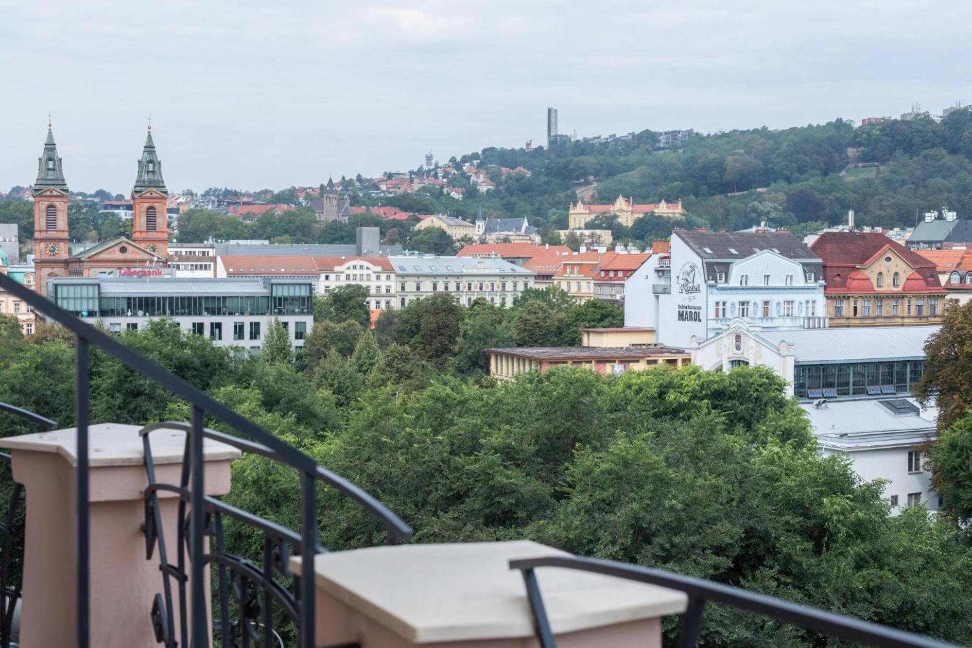 Apartamento Days - Sunny Riverside With Terraces Praga